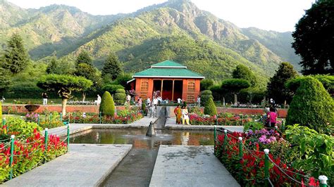 Achabal Mughal Gardens Srinagar & The Kashmir Valley