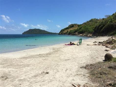 Almond Bay Providencia