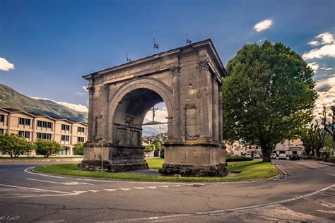 Arco di Augusto Aosta