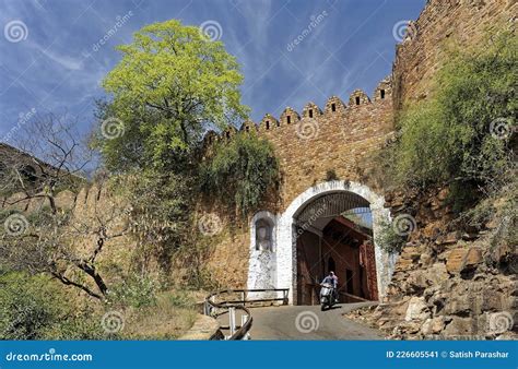 Badalgarh Gate Madhya Pradesh & Chhattisgarh