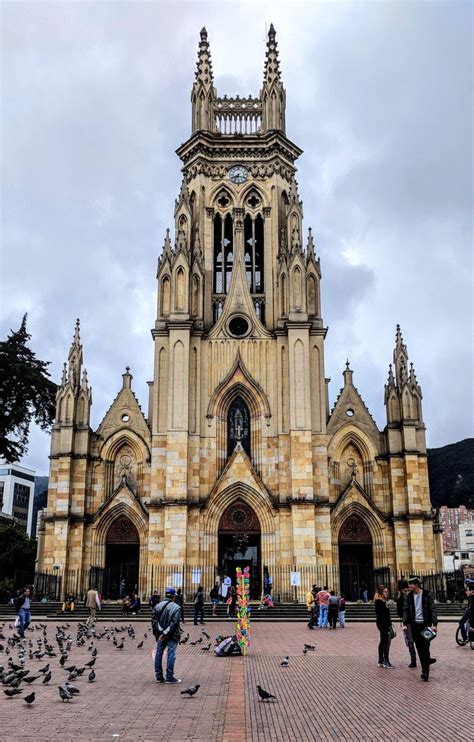 Basílica de Nuestra Señora de Lourdes Bogotá