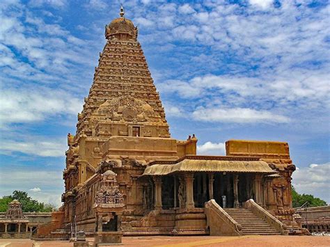 Brihadeeshwara Temple Thanjavur (Tanjore)