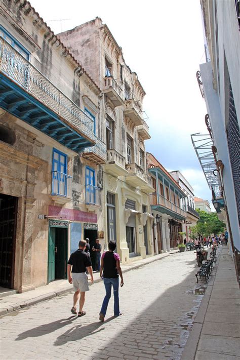 Calle Mercaderes Habana Vieja