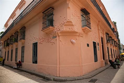 Centro de Arte Contemporáneo Wifredo Lam Habana Vieja