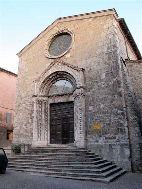 Chiesa Abbaziale dei Santi Pietro e Paolo Northwestern Tuscany