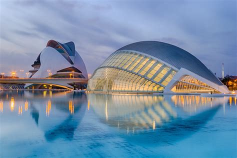 Ciudad de las Artes y las Ciencias L'Eixample & Southern Valencia