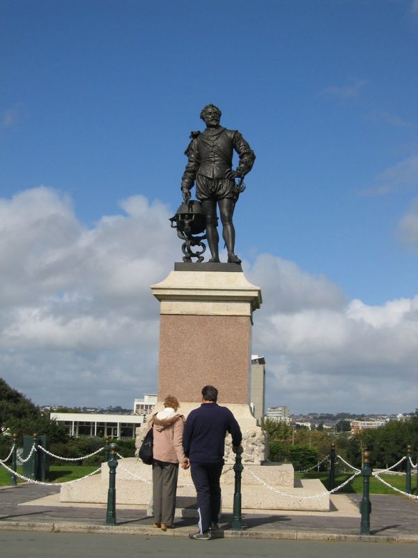 Drake Statue Plymouth