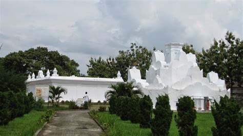 Gunongan Banda Aceh