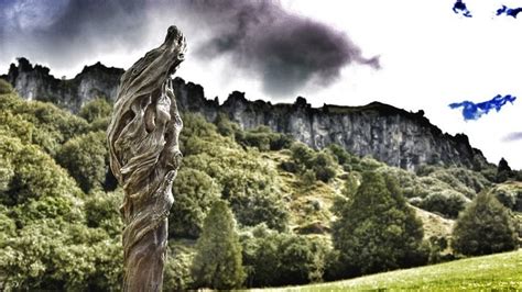 Hairy Feet Waitomo Waikato & The Coromandel Peninsula