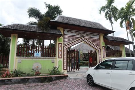 Istana Pangeran Mangkubumi Kalimantan
