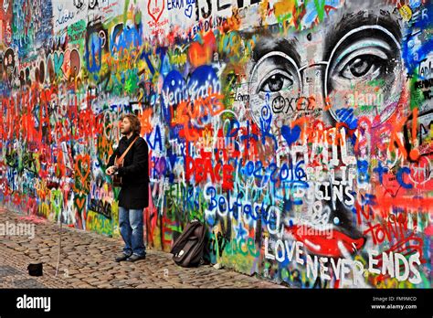 John Lennon Wall Malá Strana