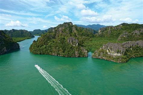 Kilim Karst Geoforest Park Pulau Langkawi