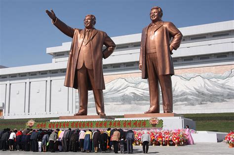 Kim Il-sung & Kim Jong-il Statues North Korea