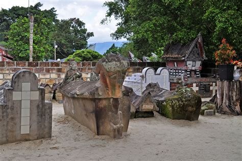 King Sidabutar's Grave Danau Toba