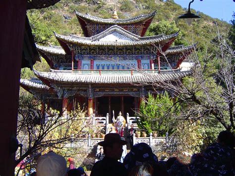 Laifeng Temple Yunnan