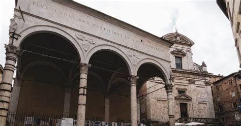 Logge del Papa Siena