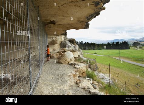 Maerewhenua Māori Rock Painting Site Dunedin & Otago