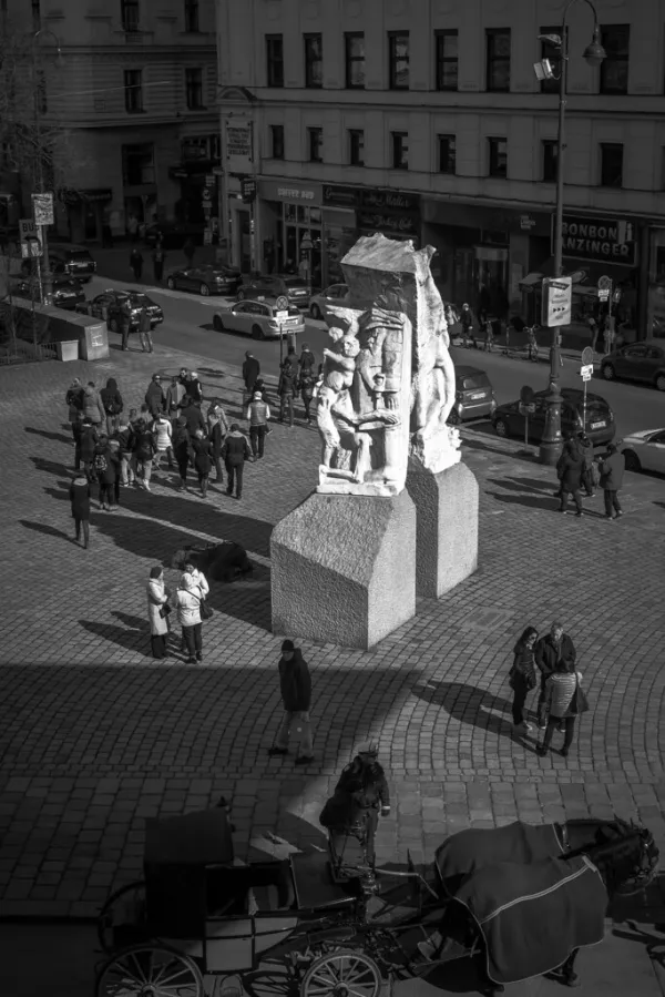 Mahnmal Gegen Krieg und Faschismus Vienna