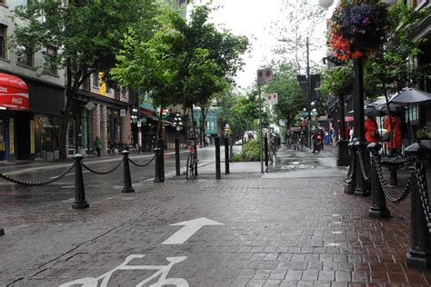 Maple Tree Square Gastown & Chinatown