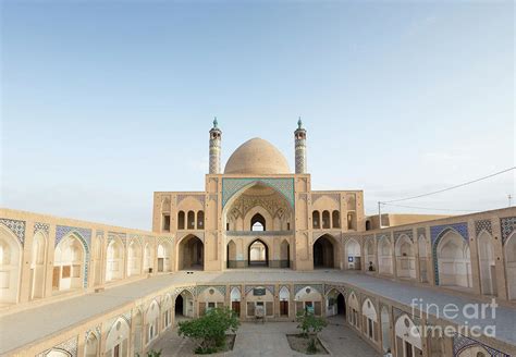 Masjed-e Agha Borzog Kashan