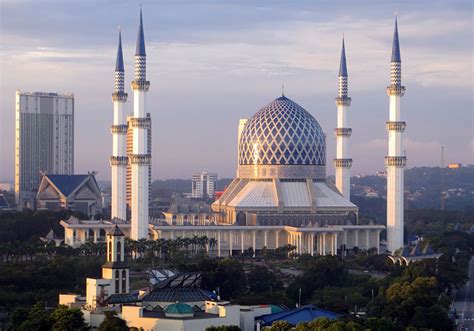 Masjid Sultan Salahuddin Abdul Aziz Shah Malaysia