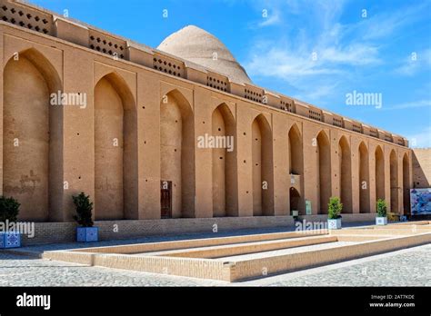 Meybod Yakhchal Around Yazd