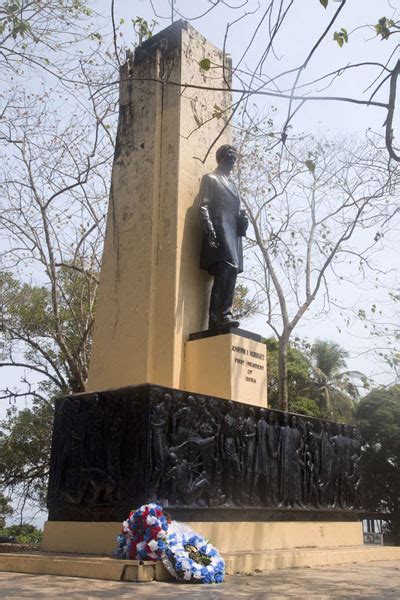 Monument to JJ Roberts Monrovia