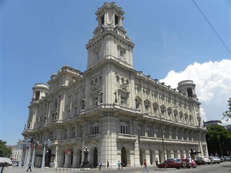 Museo Nacional de Bellas Artes – Arte Cubano Havana