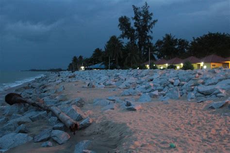 Pantai Cahaya Bulan Kota Bharu