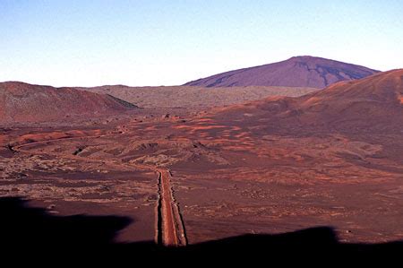 Pas des Sables Les Hautes Plaines & The Volcano