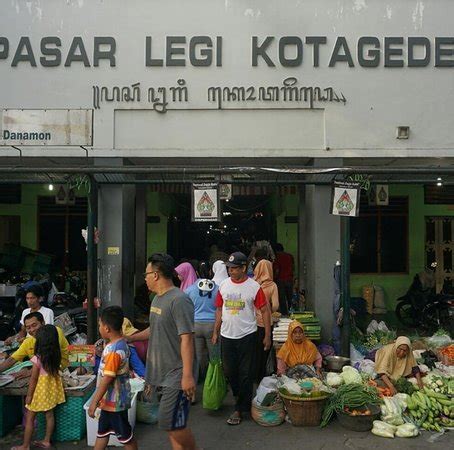 Pasar Legi East Java