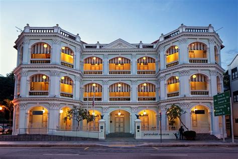 Peranakan Museum Colonial District, The Quays & Marina Bay