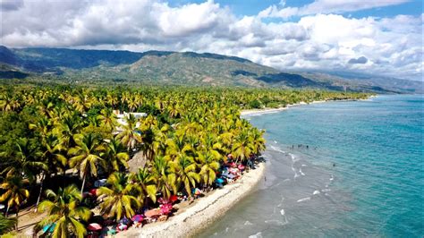 Plage Raymond-les-Bains Southern Haiti