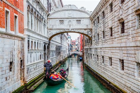 Ponte dei Sospiri Venice