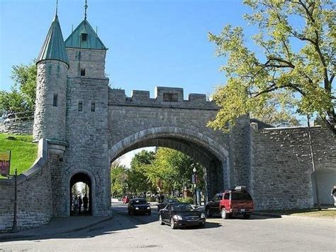 Porte St-Louis – Fortifications of Québec Québec City