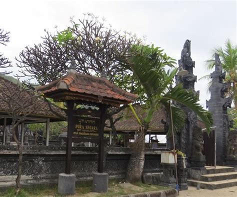 Pura Segara Padangbai