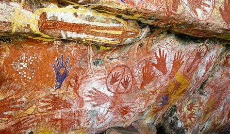 Rock Paintings Lake Victoria