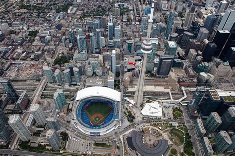 Rogers Centre Entertainment & Financial Districts