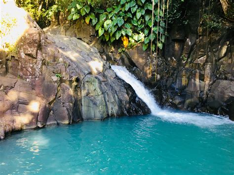 Saut d'Acomat Basse-Terre Island