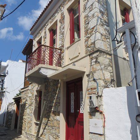 Skiathitiko Spiti Skiathos Town