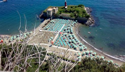 Spiaggia del Castello Bay Of Naples