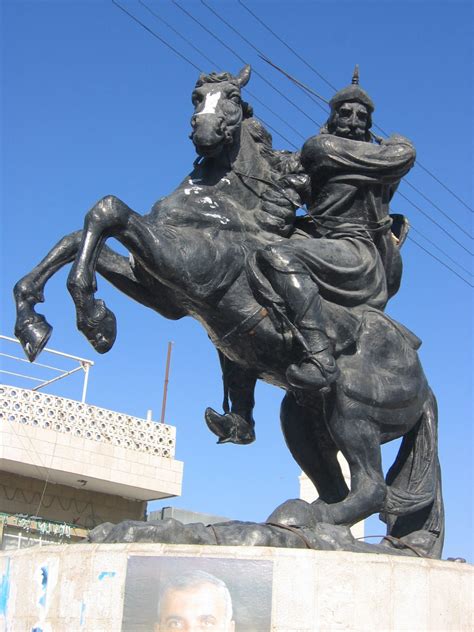 Statue of Saladin Karak