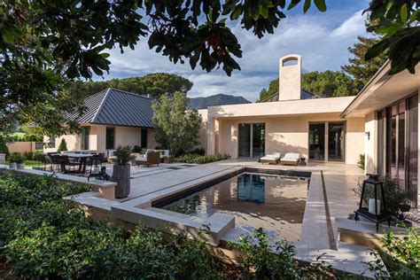 Stone House Fiordland & Southland