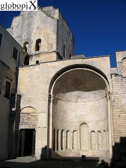 Tomba di Rotari Promontorio Del Gargano