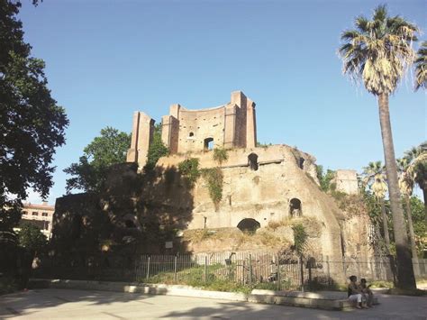 Trofei di Mario Monti, Esquilino & San Lorenzo