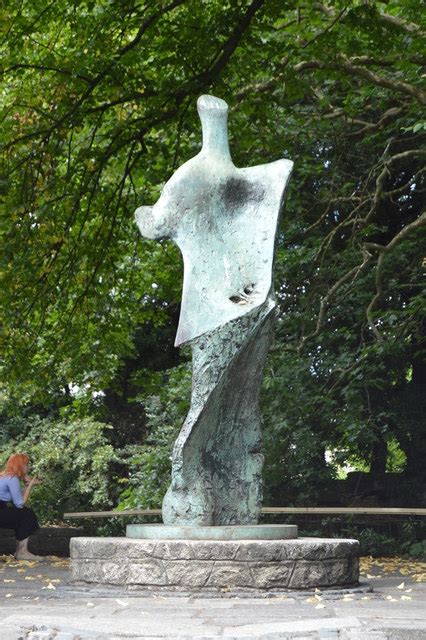 WB Yeats Statue Grafton Street & St Stephen'S Green